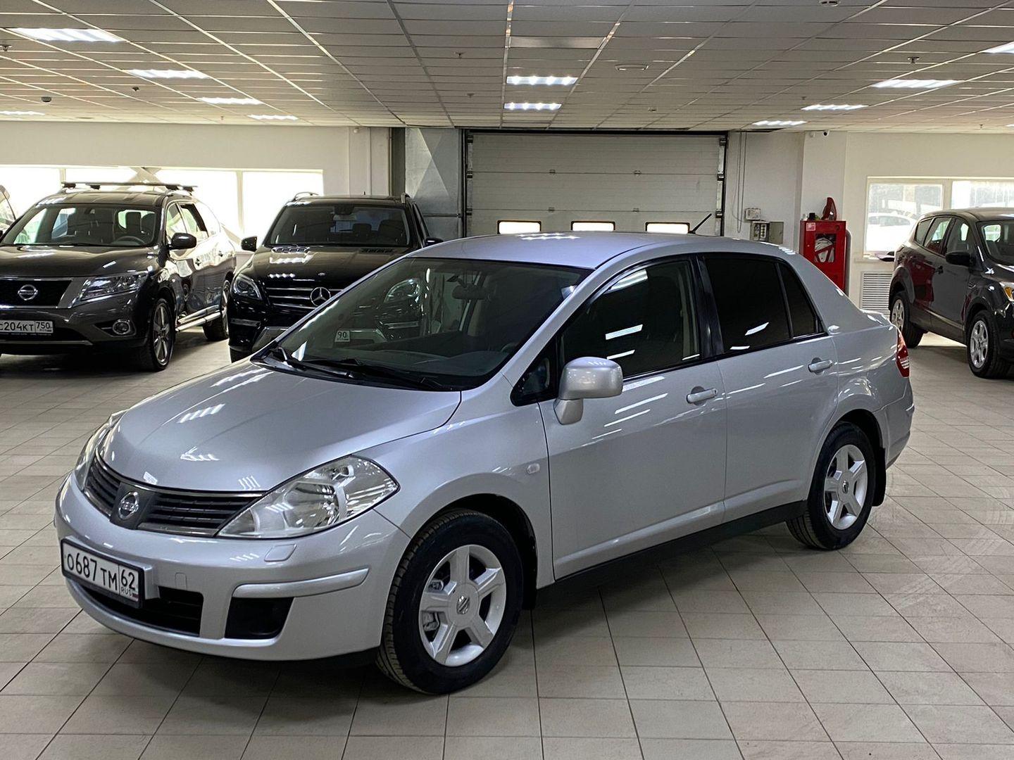 Nissan Tiida 2008