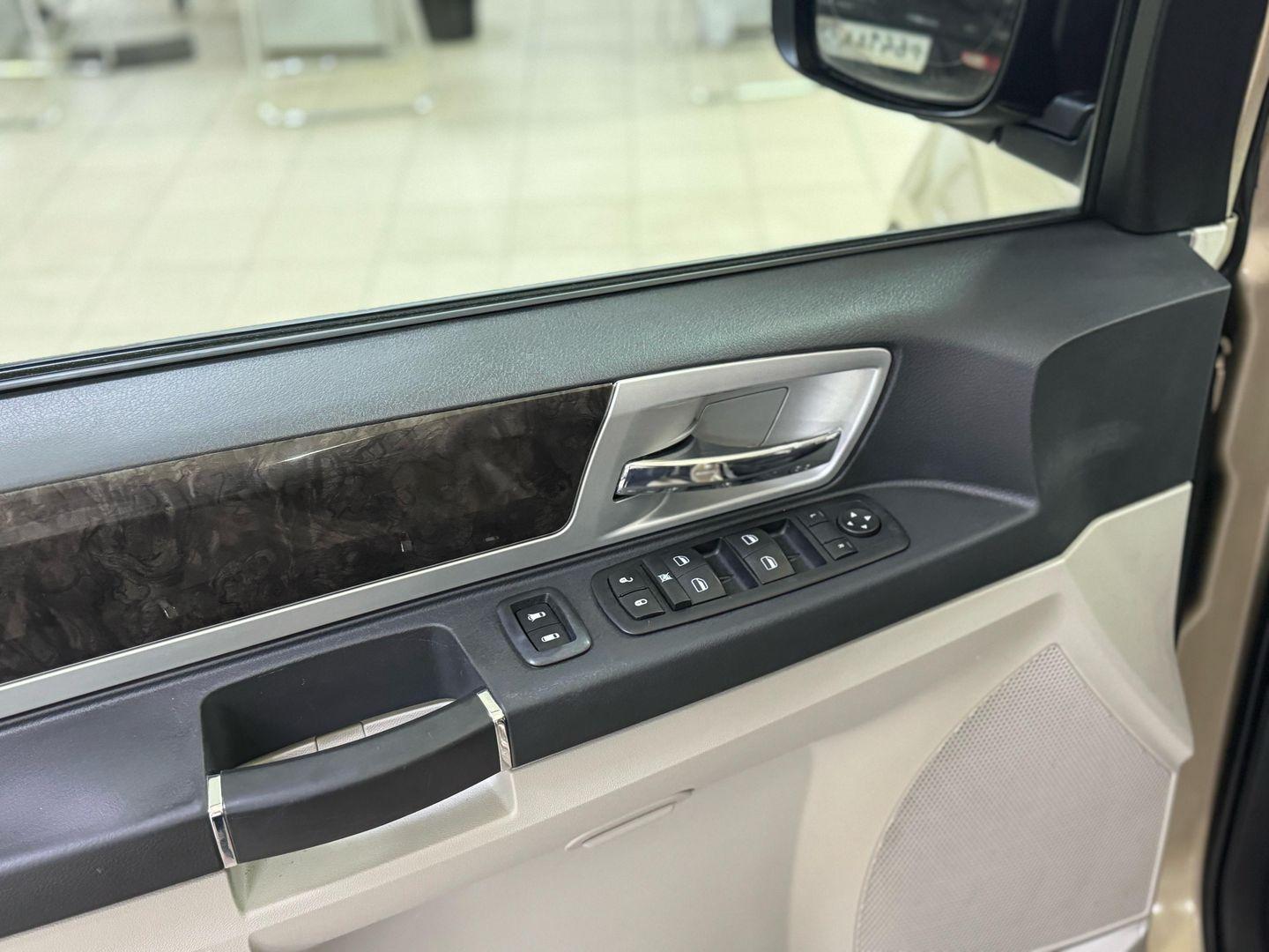 Dodge Caravan