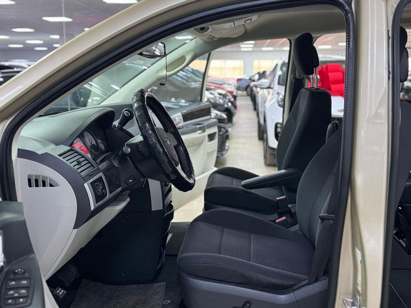 Dodge Caravan