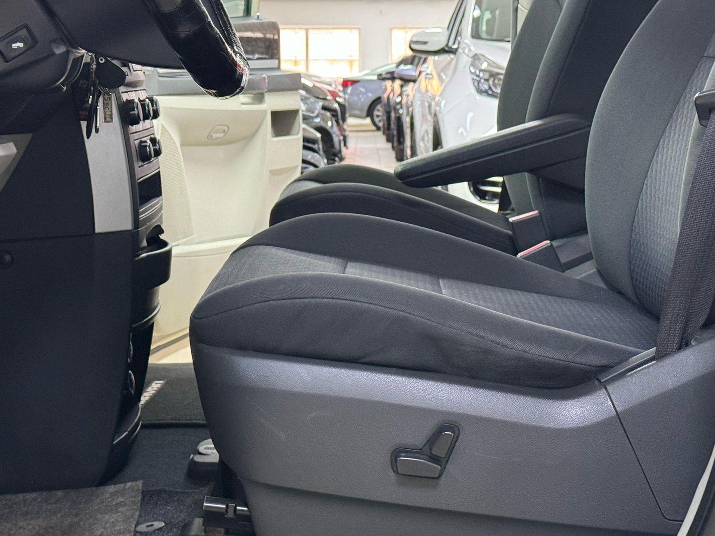 Dodge Caravan