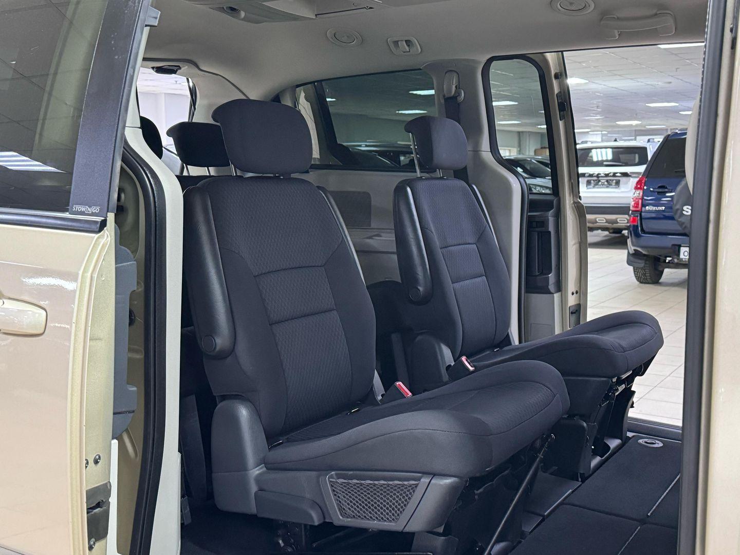 Dodge Caravan