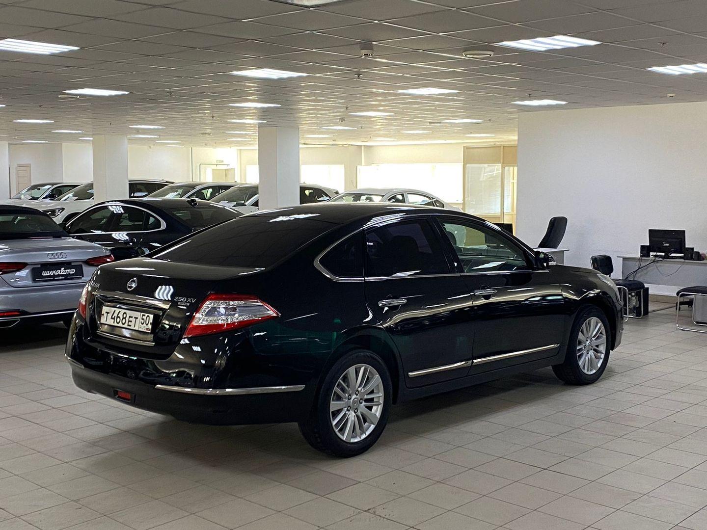 Nissan Teana