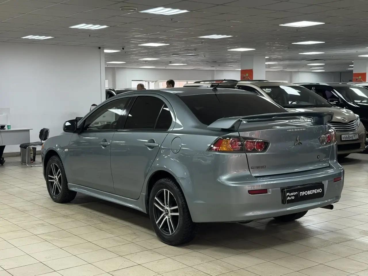 Mitsubishi Lancer