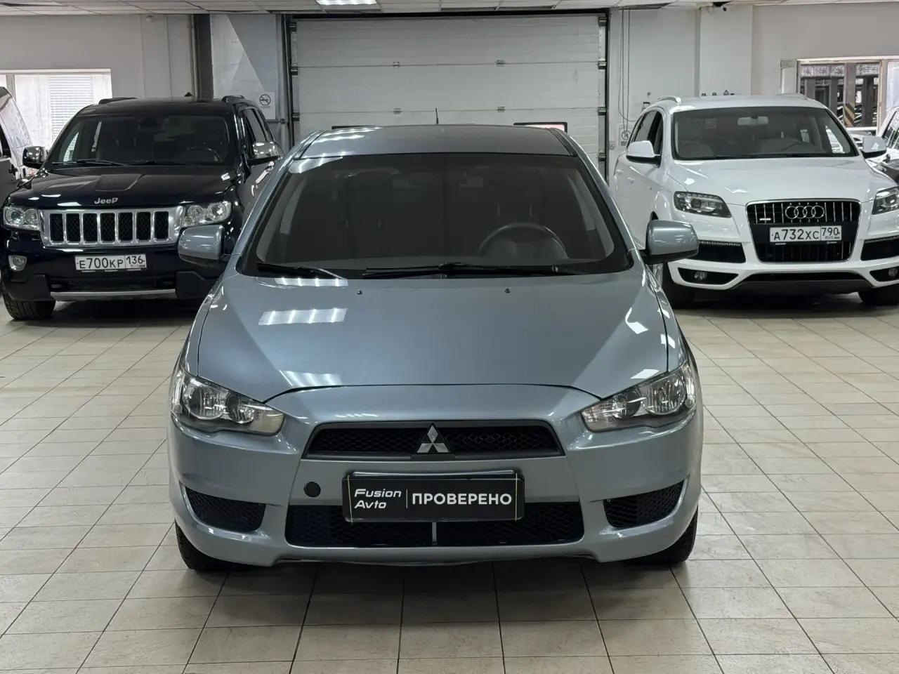 Mitsubishi Lancer