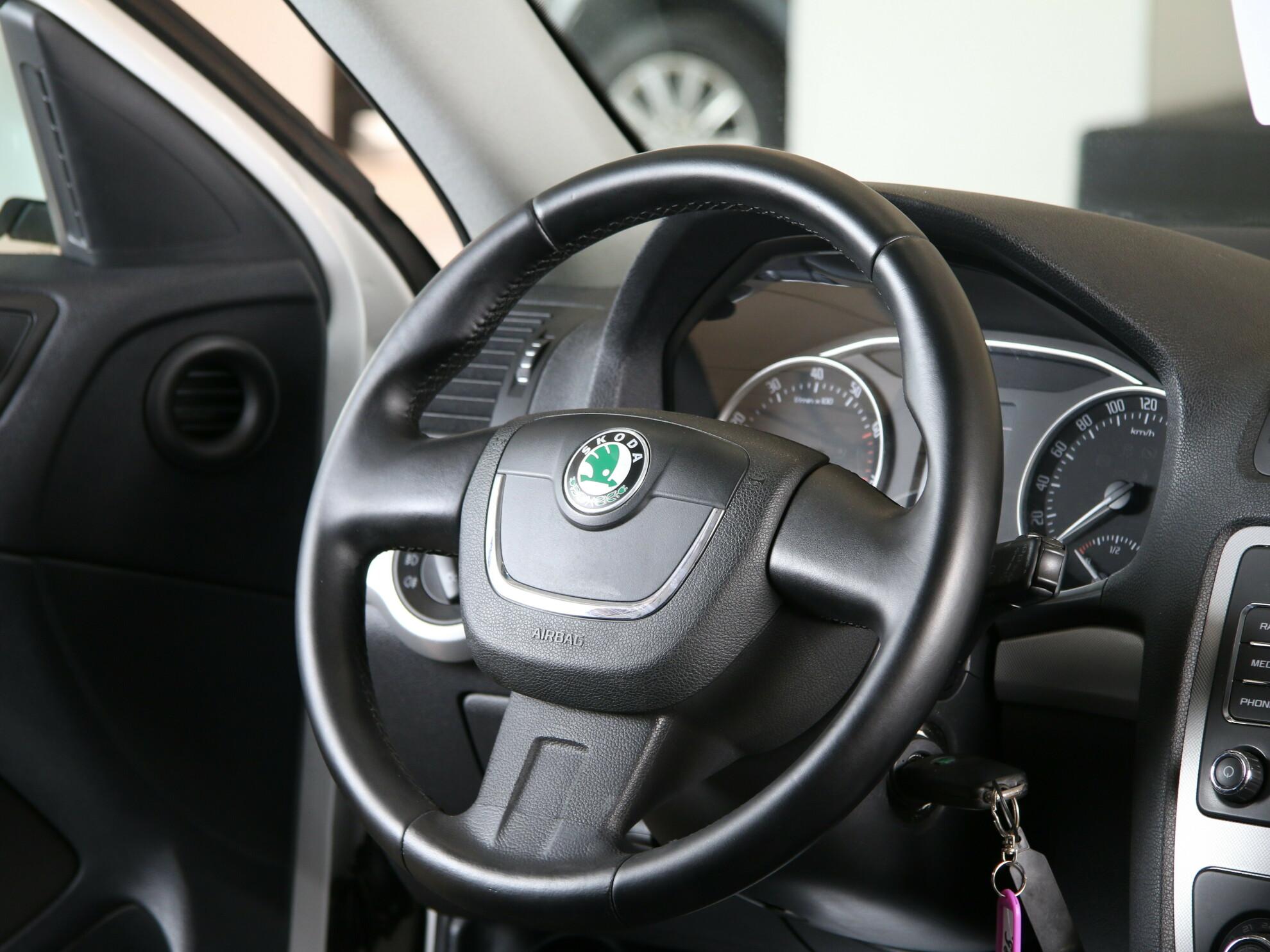 фото автомобиля 7