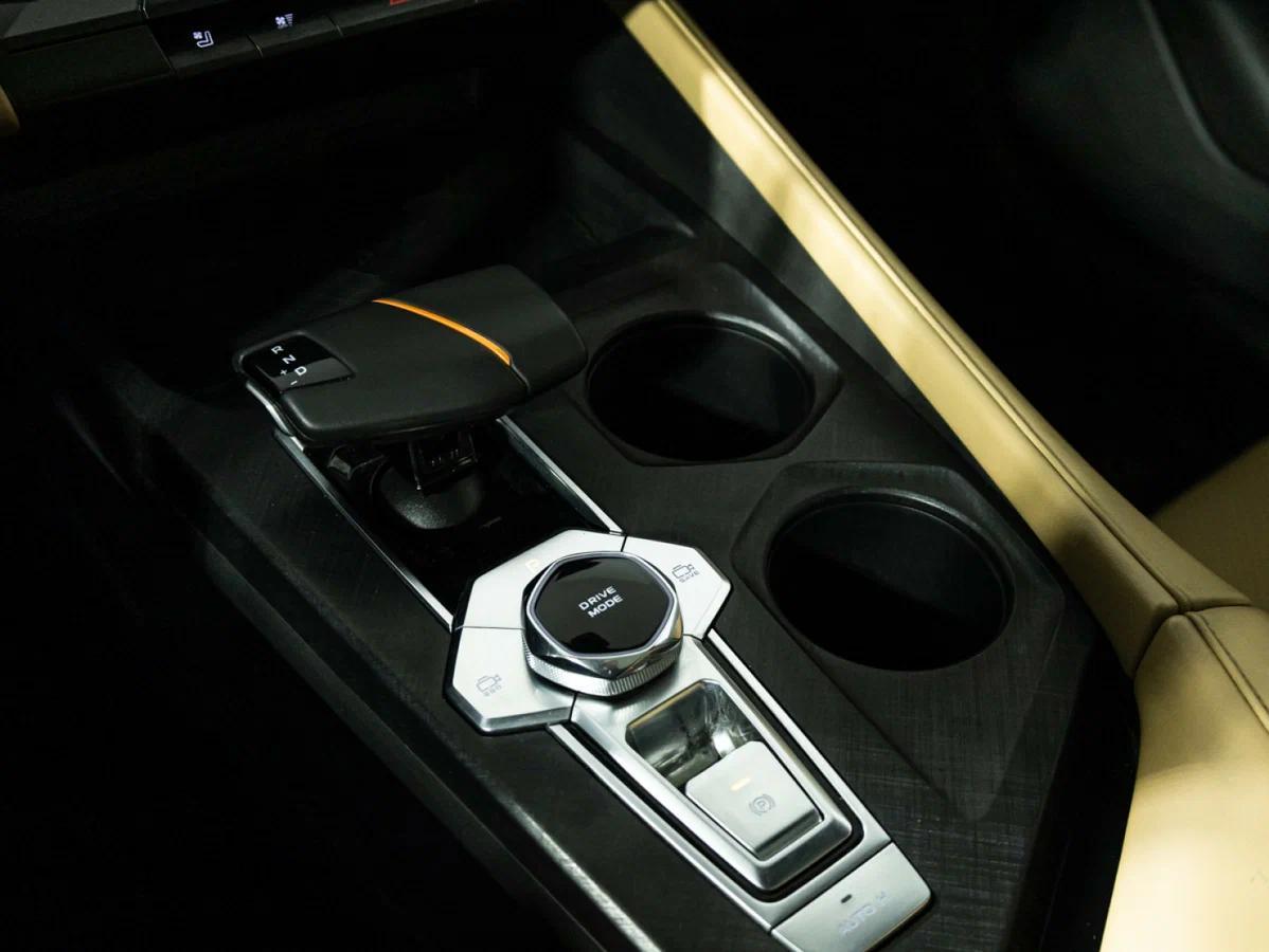 фото автомобиля 11
