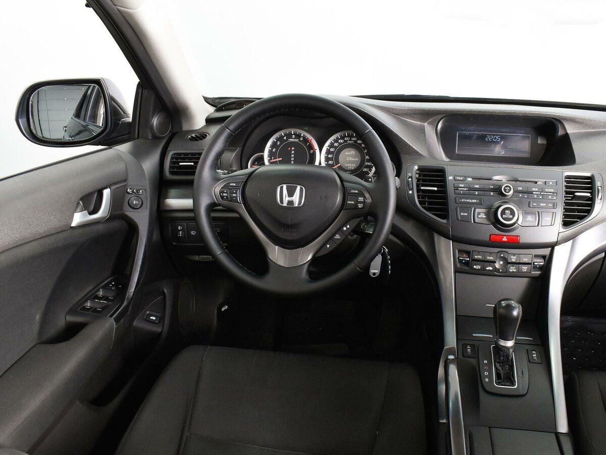 Honda Accord, 2011