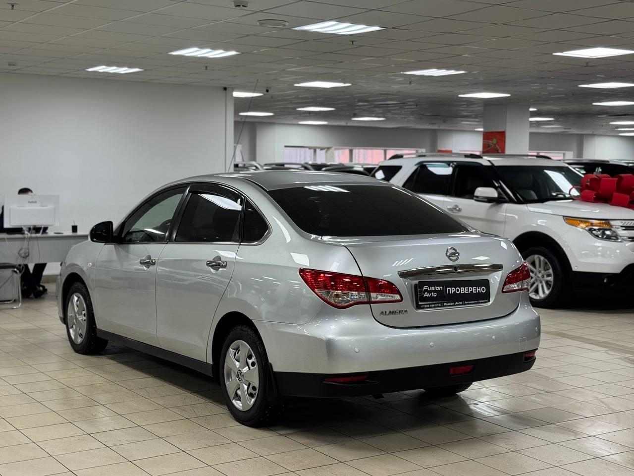Nissan Almera
