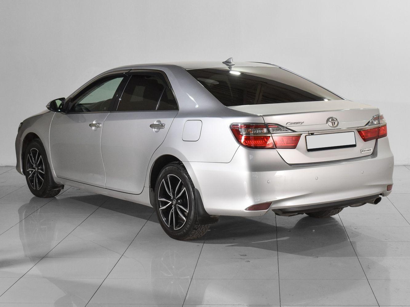 Toyota Camry, 2017