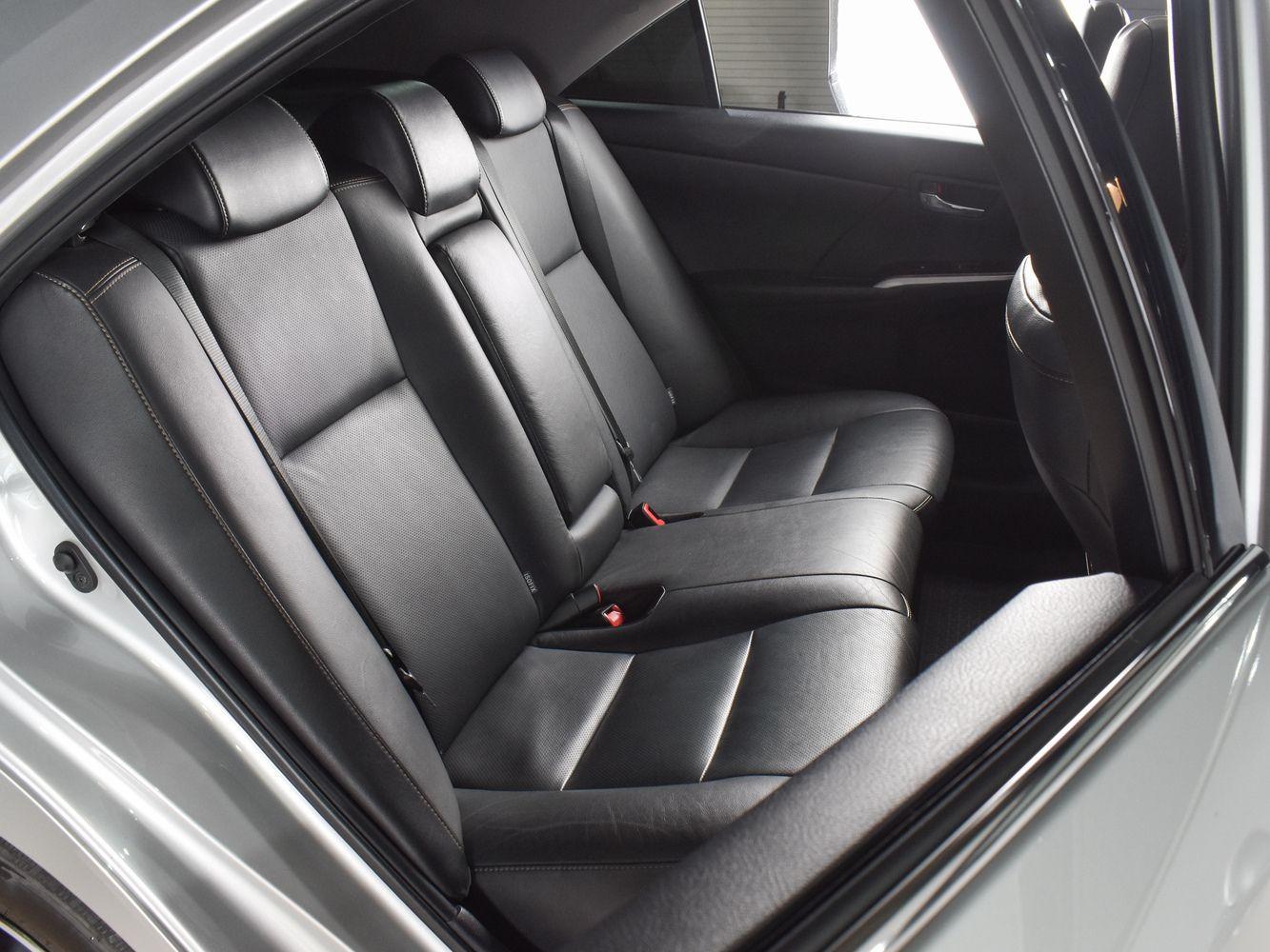 Toyota Camry, 2017