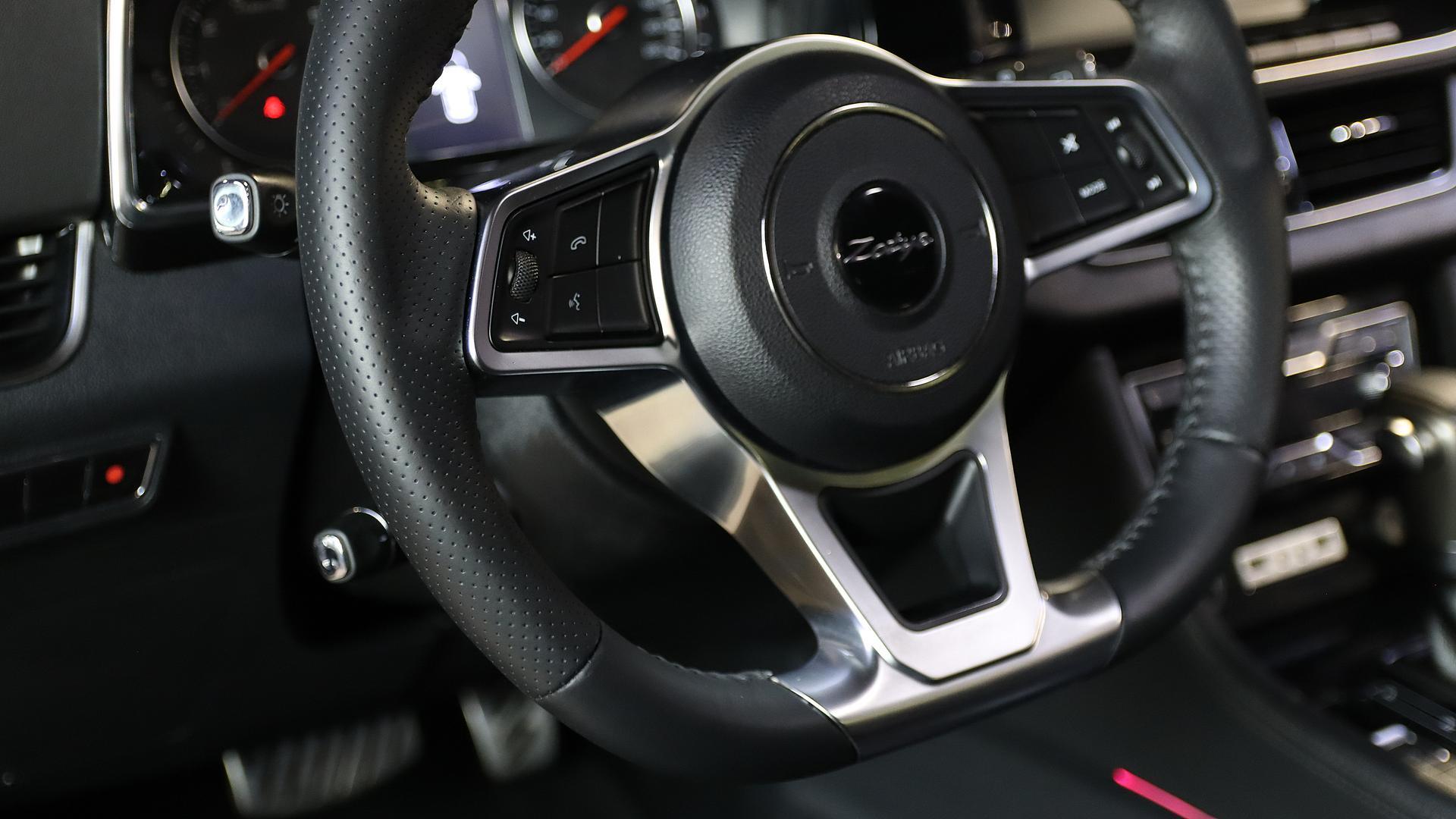 фото автомобиля 11