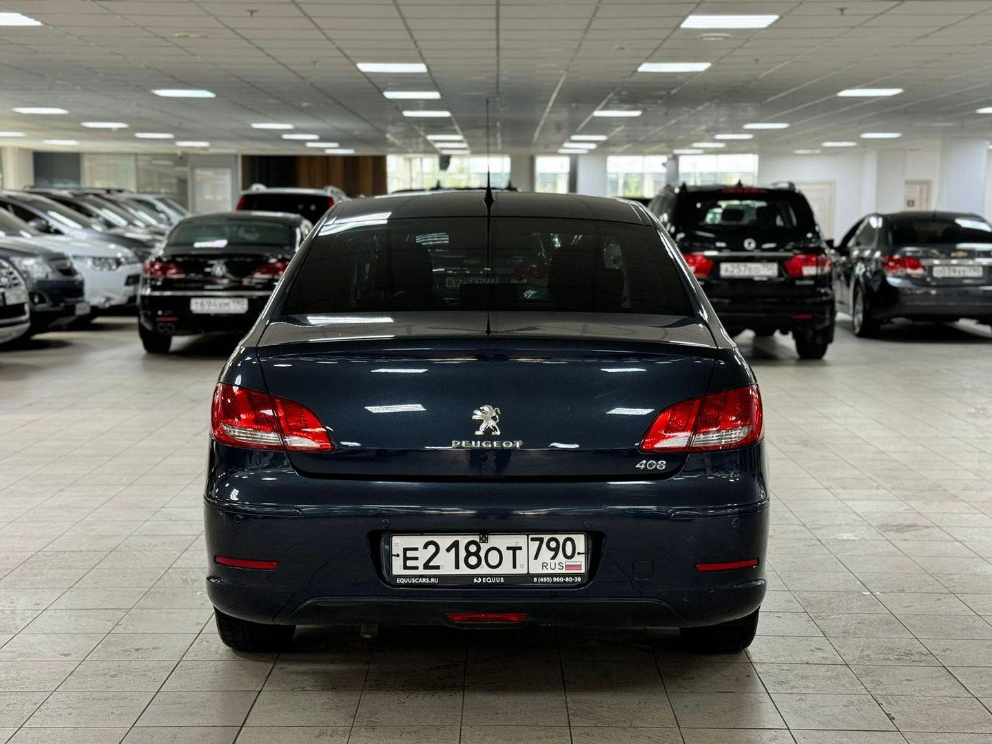 Peugeot 408