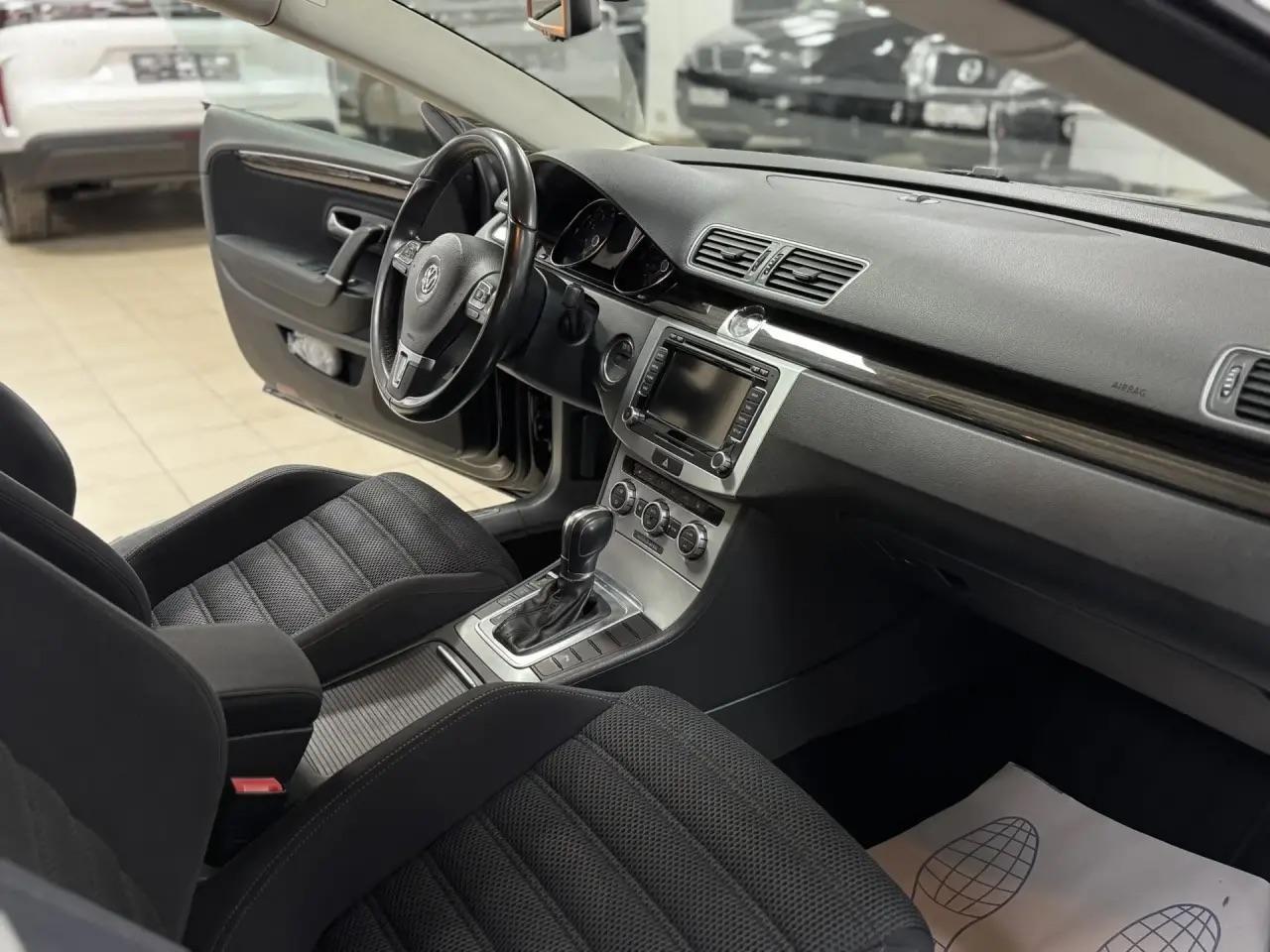 Volkswagen Passat CC
