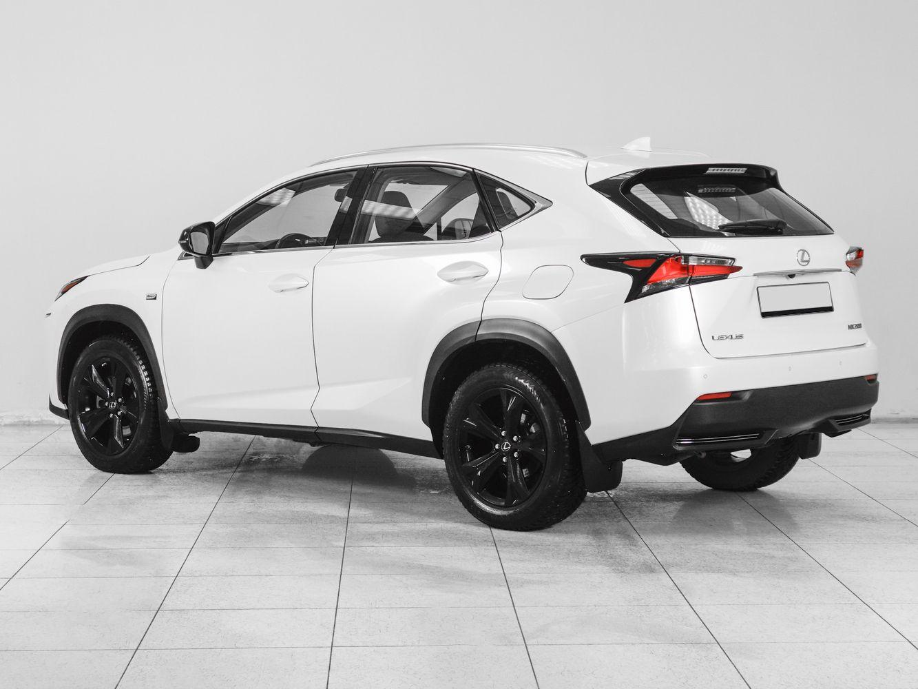 Lexus NX, 2017