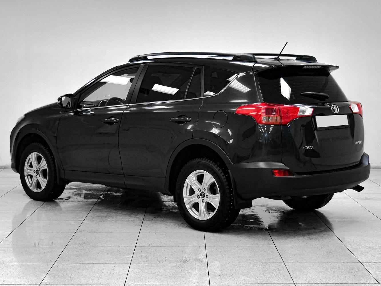 Toyota RAV4, 2015