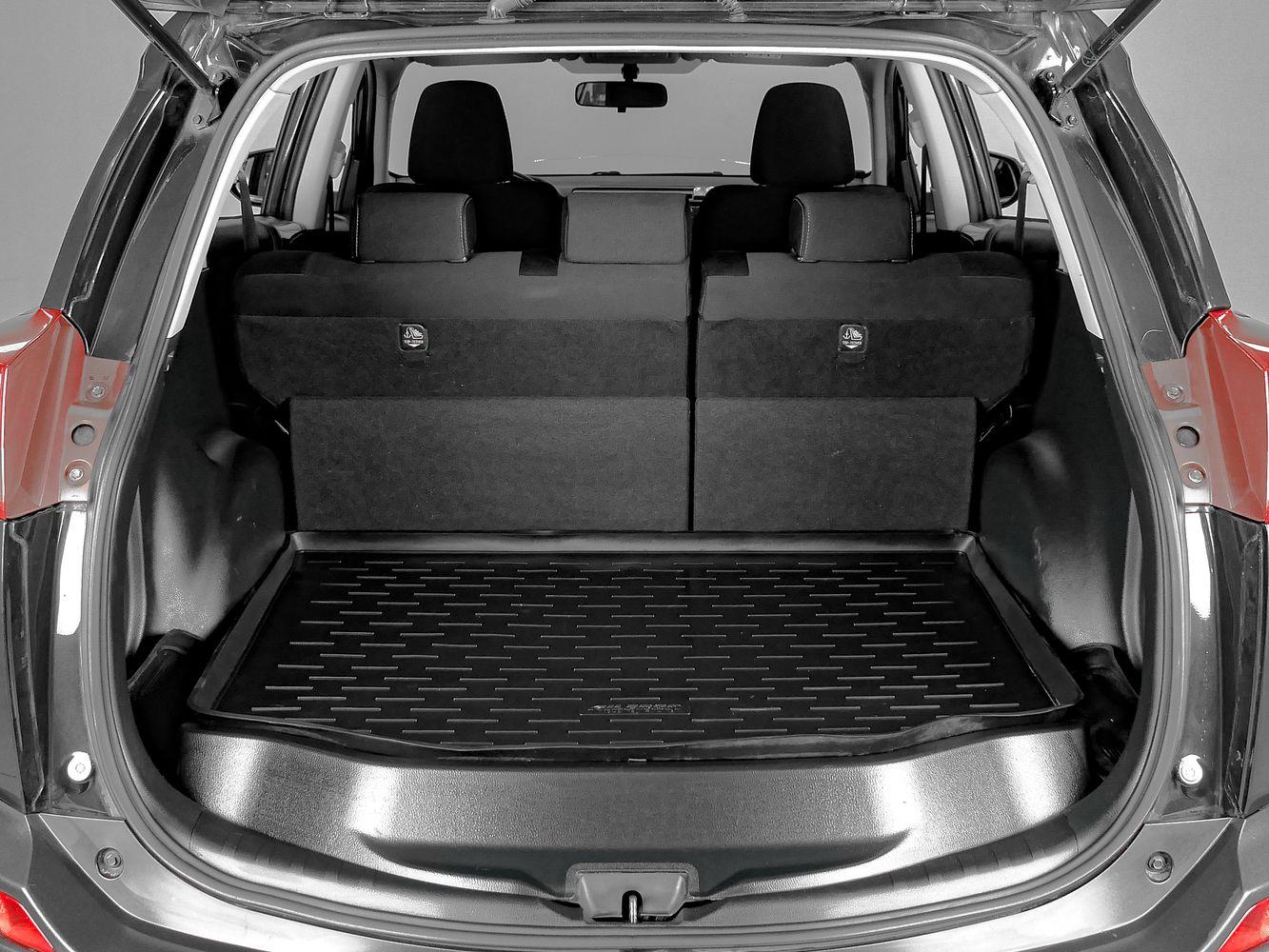 Toyota RAV4, 2015