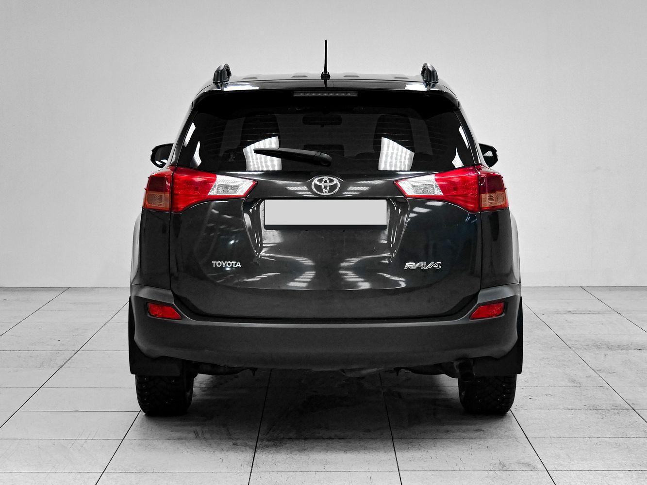 Toyota RAV4, 2015