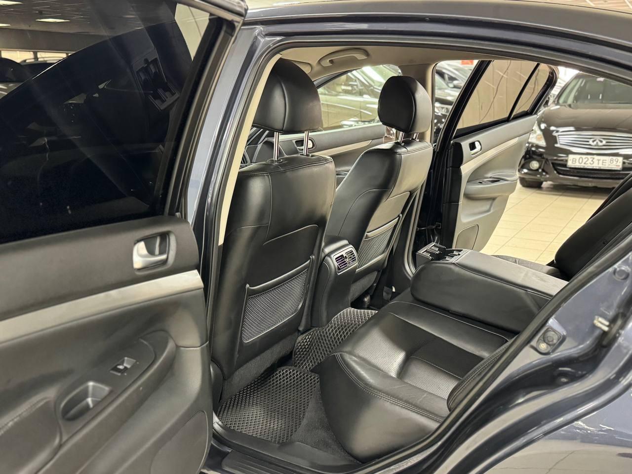 Infiniti G