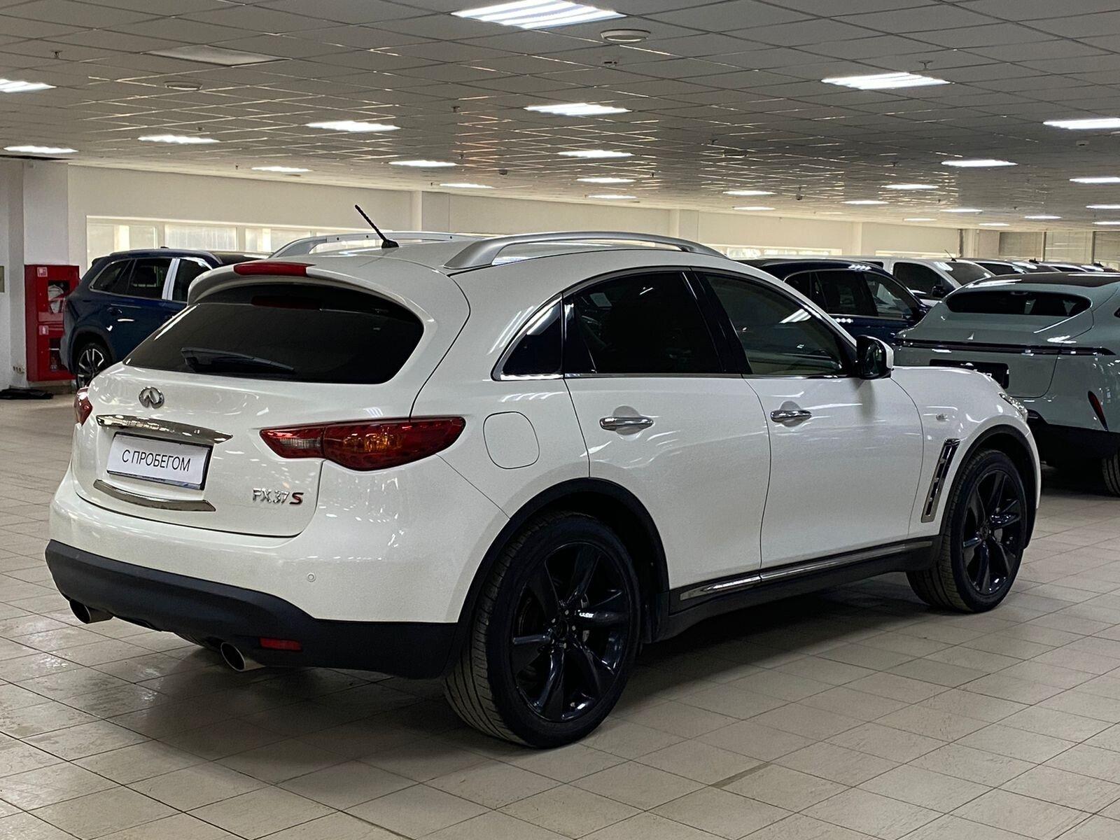 Infiniti FX