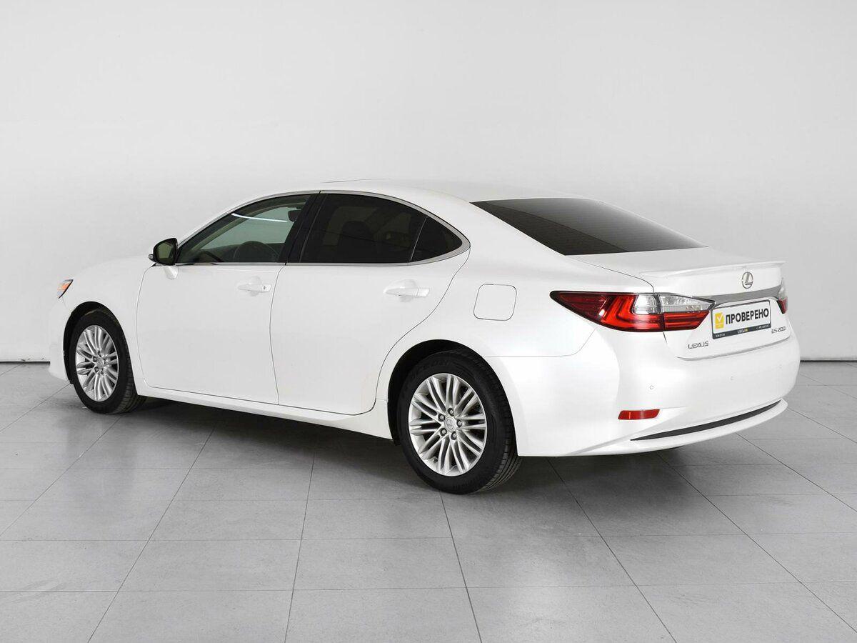 Lexus ES, 2016