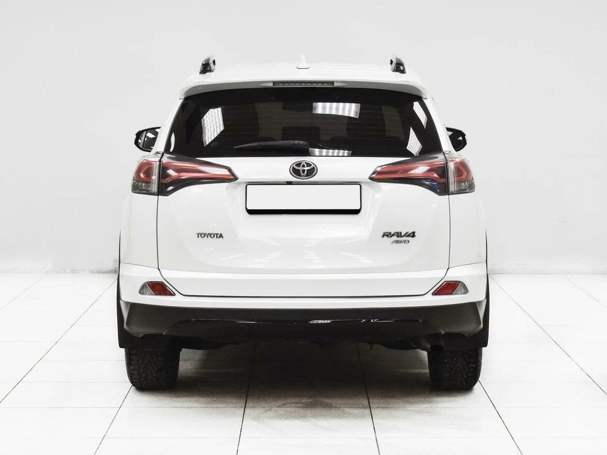 Toyota RAV4, 2016