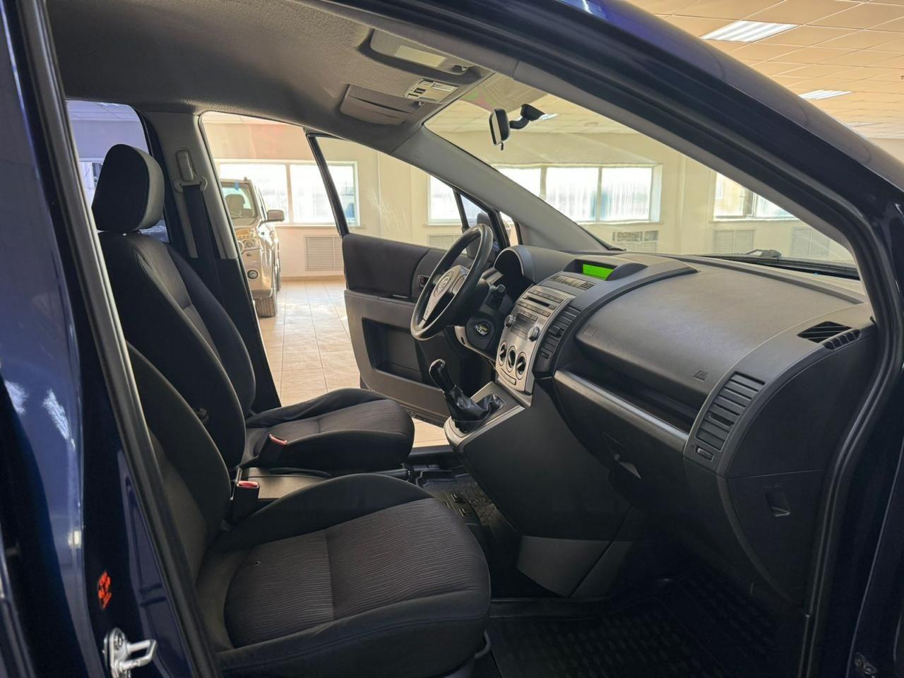 Mazda 5