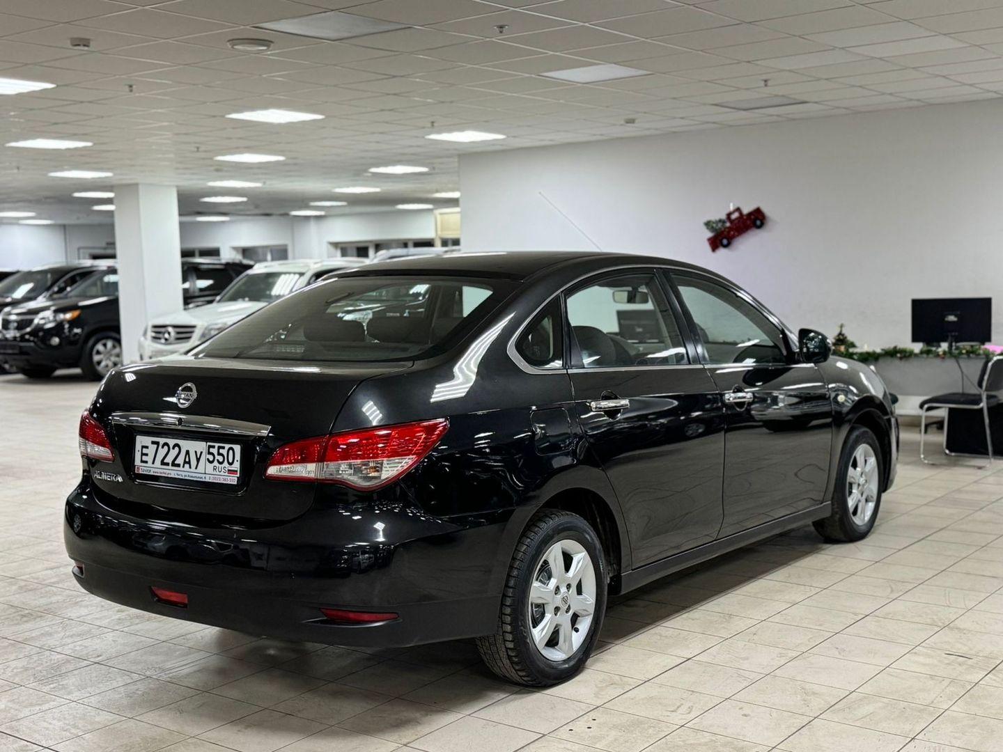Nissan Almera