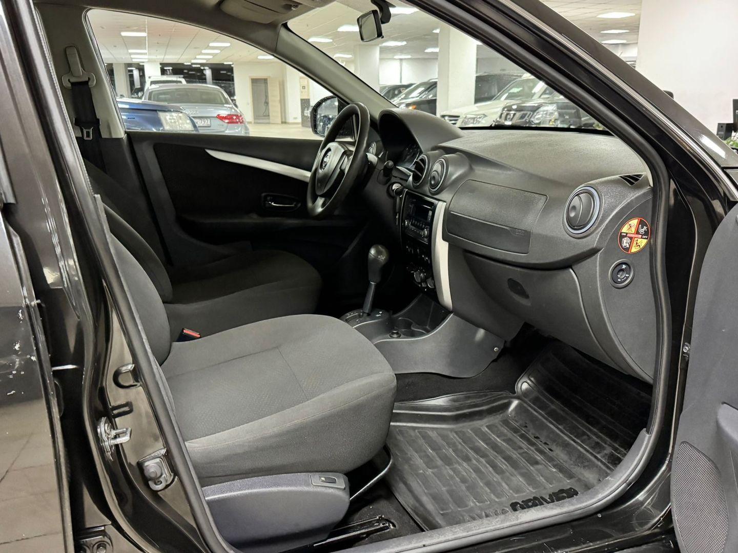 Nissan Almera