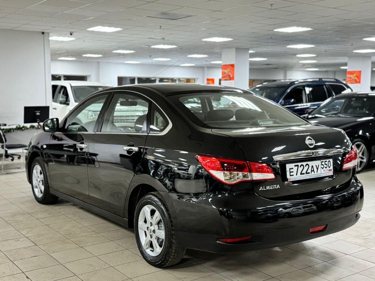 Nissan Almera