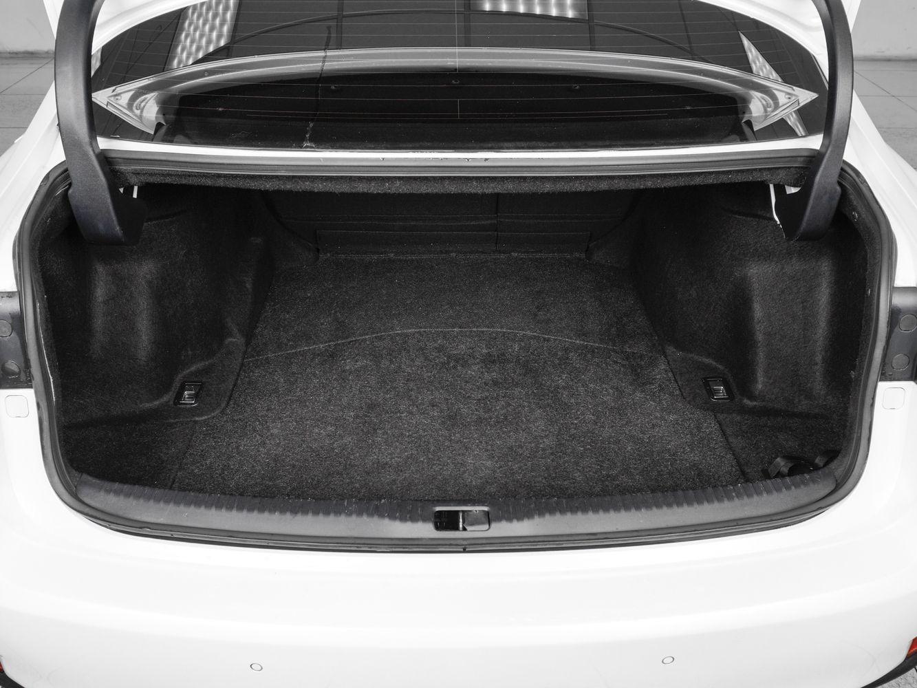 Lexus IS, 2014