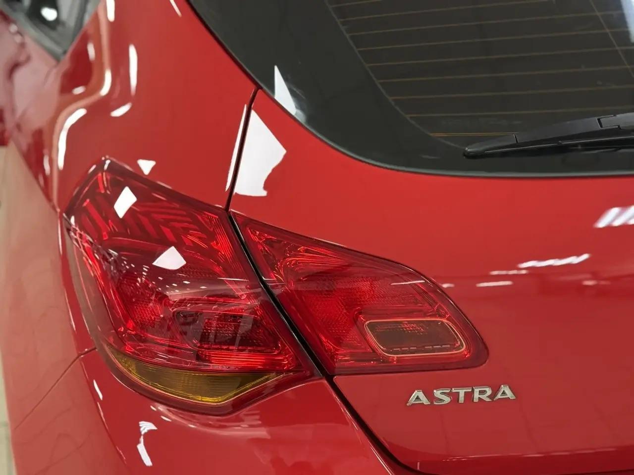 Opel Astra