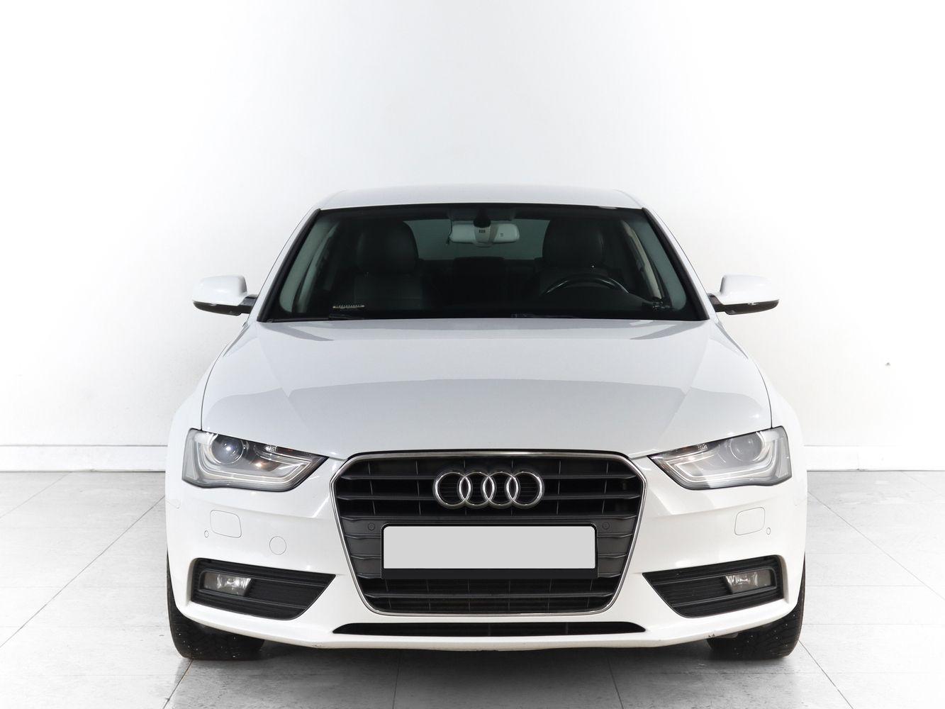 Audi A4, 2015