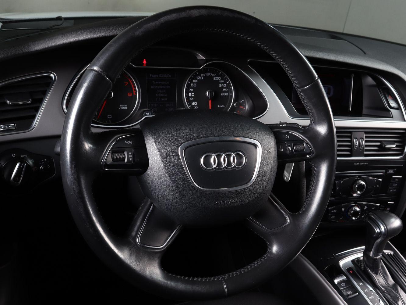 Audi A4, 2015