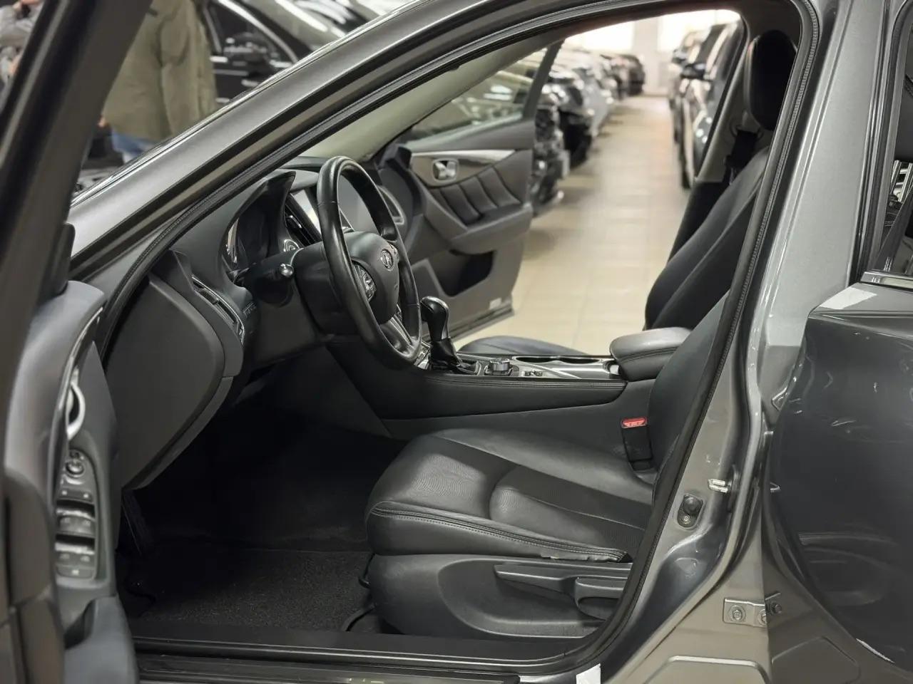 Infiniti Q50