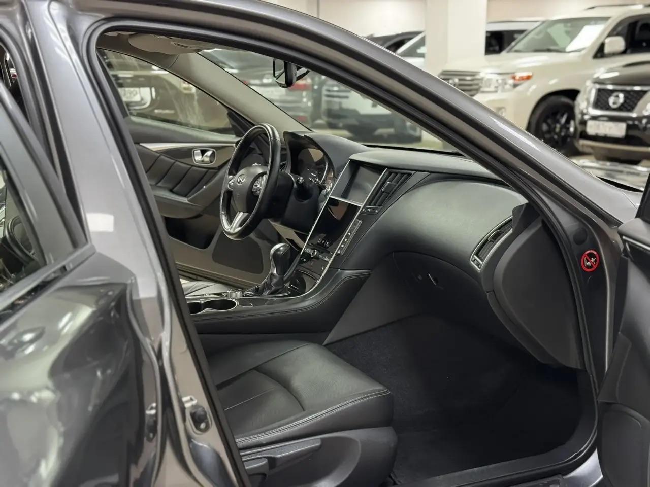 Infiniti Q50