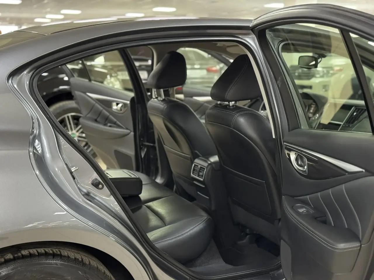 Infiniti Q50