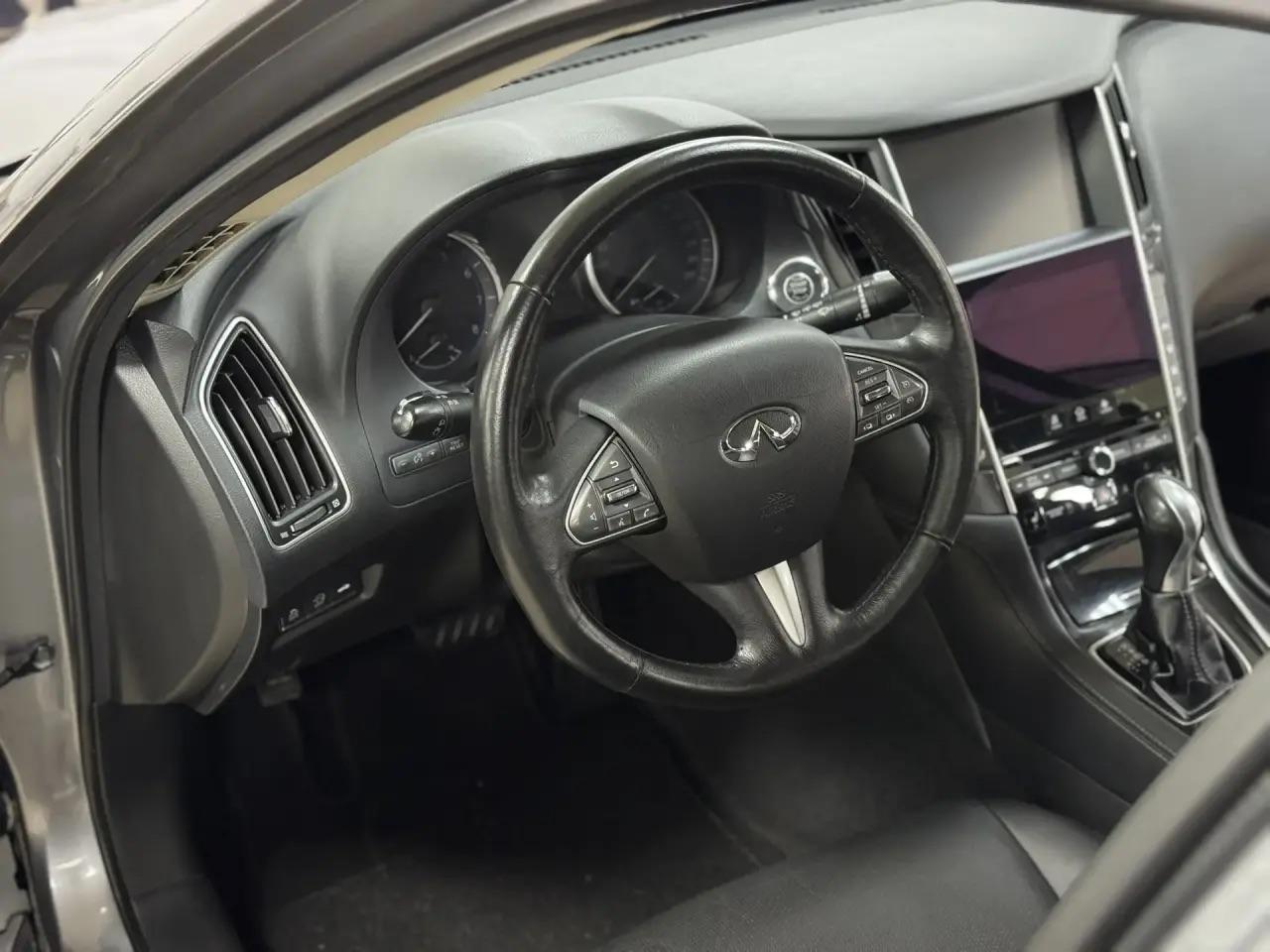Infiniti Q50