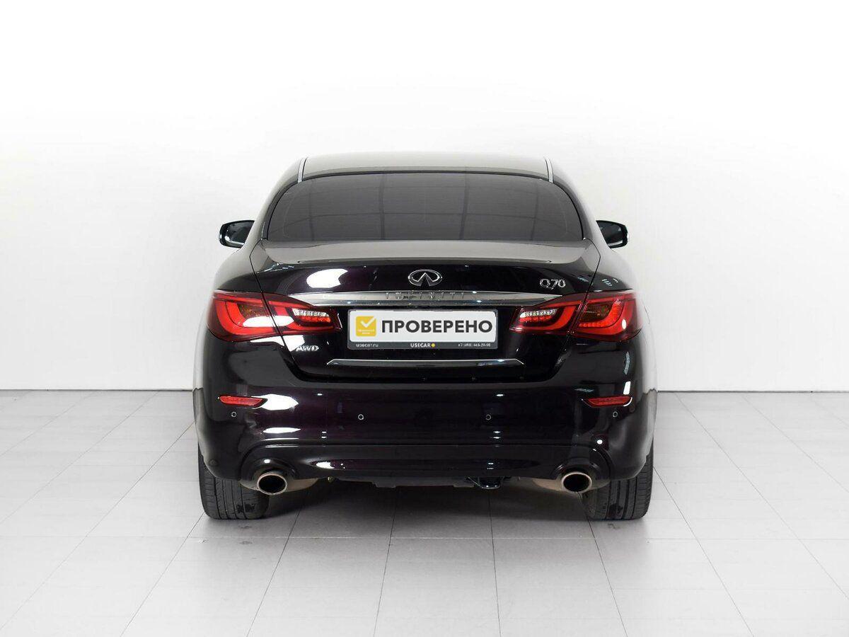 Infiniti Q70, 2015
