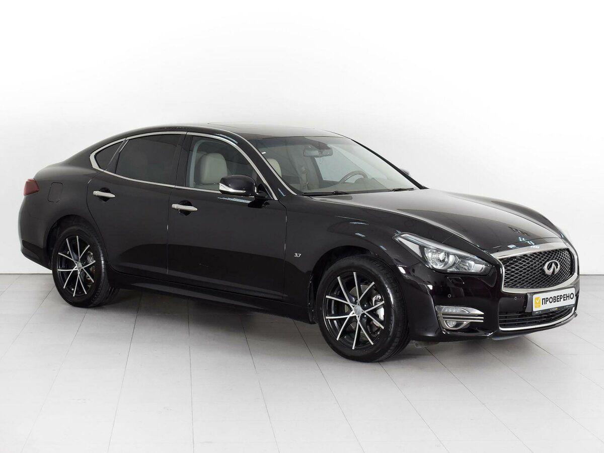 Infiniti Q70 2015