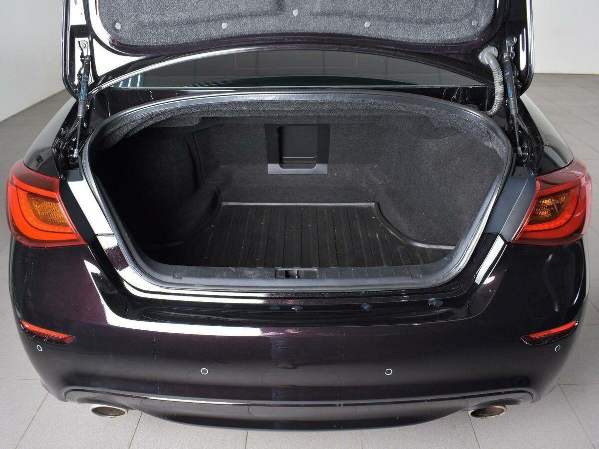 Infiniti Q70, 2015