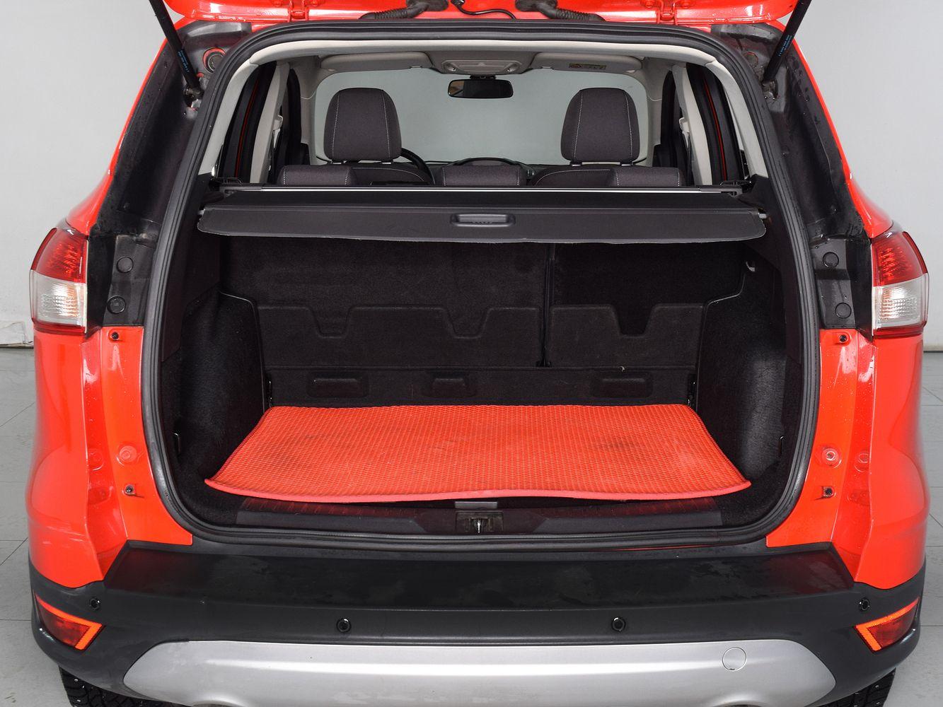 Ford Kuga, 2016