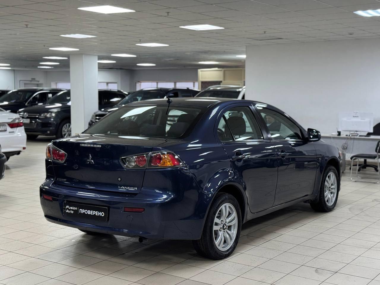 Mitsubishi Lancer
