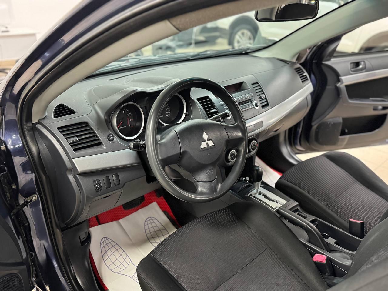 Mitsubishi Lancer