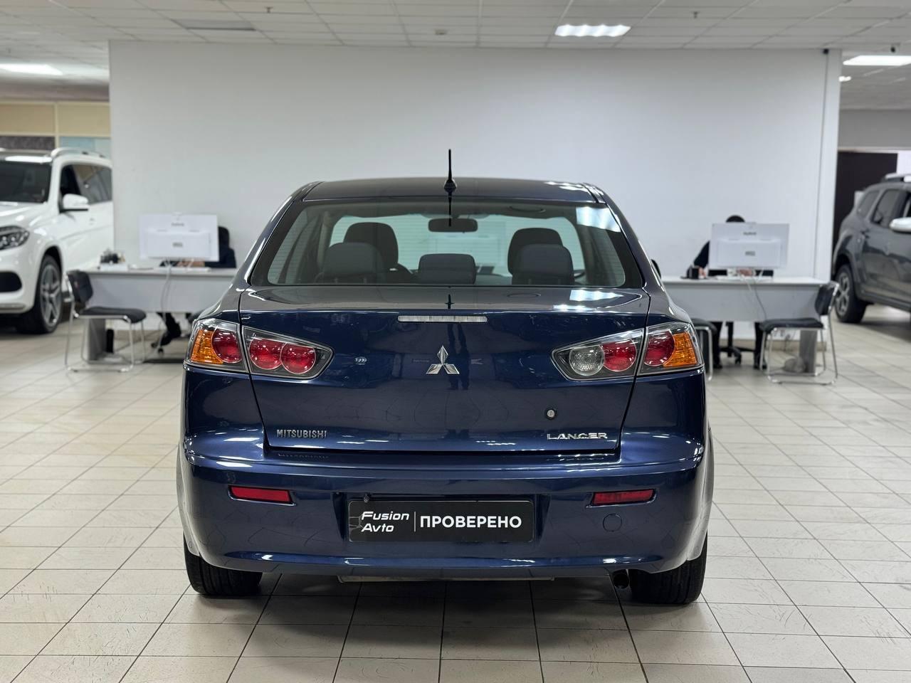 Mitsubishi Lancer