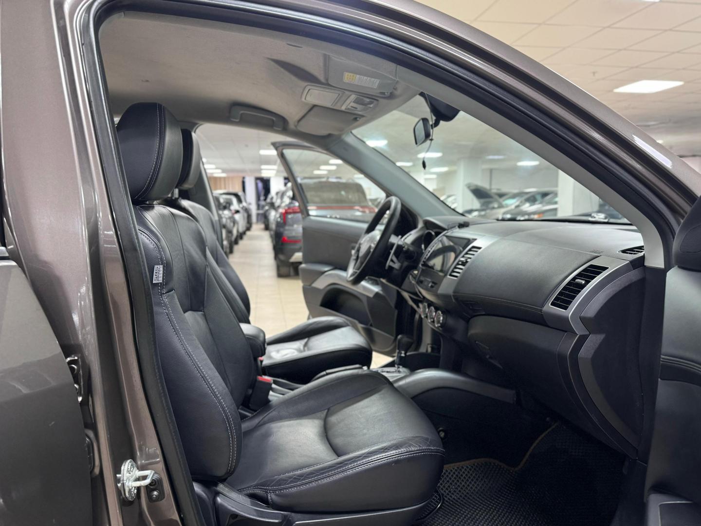 Peugeot 4007