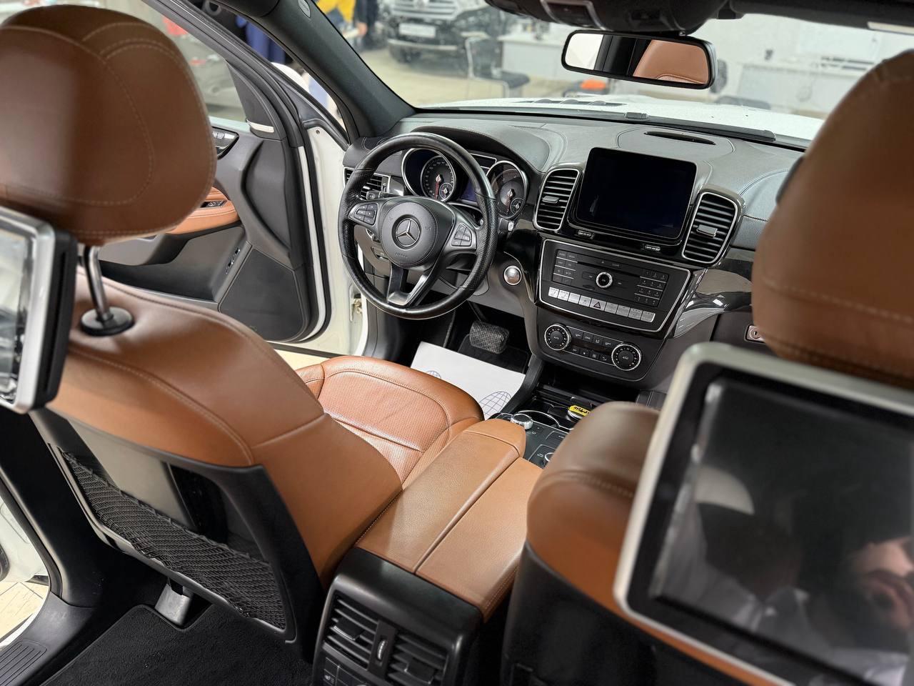Mercedes-Benz GLS