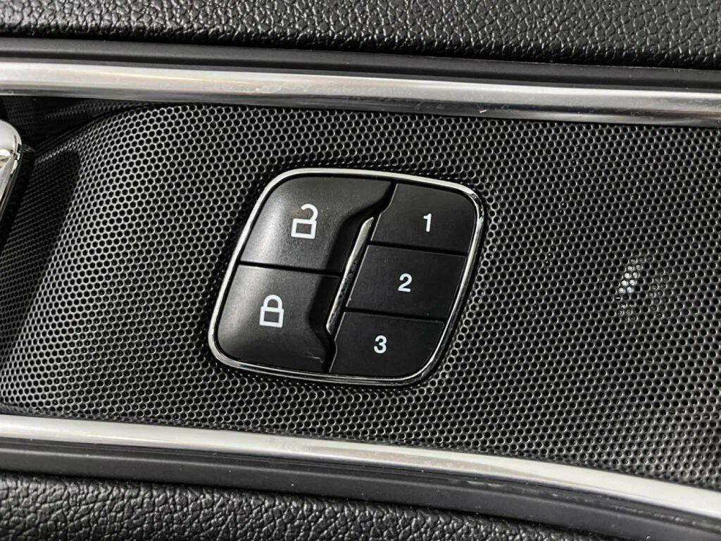 фото автомобиля 10