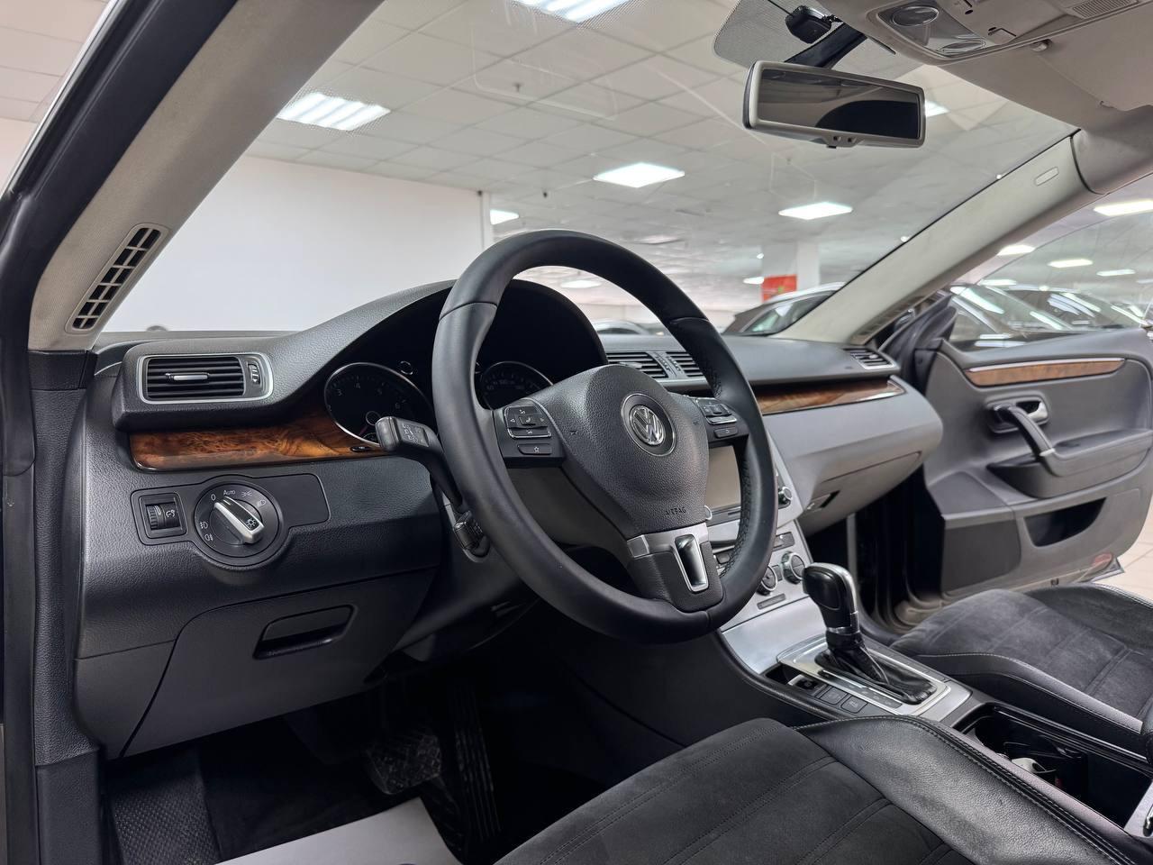 Volkswagen Passat CC