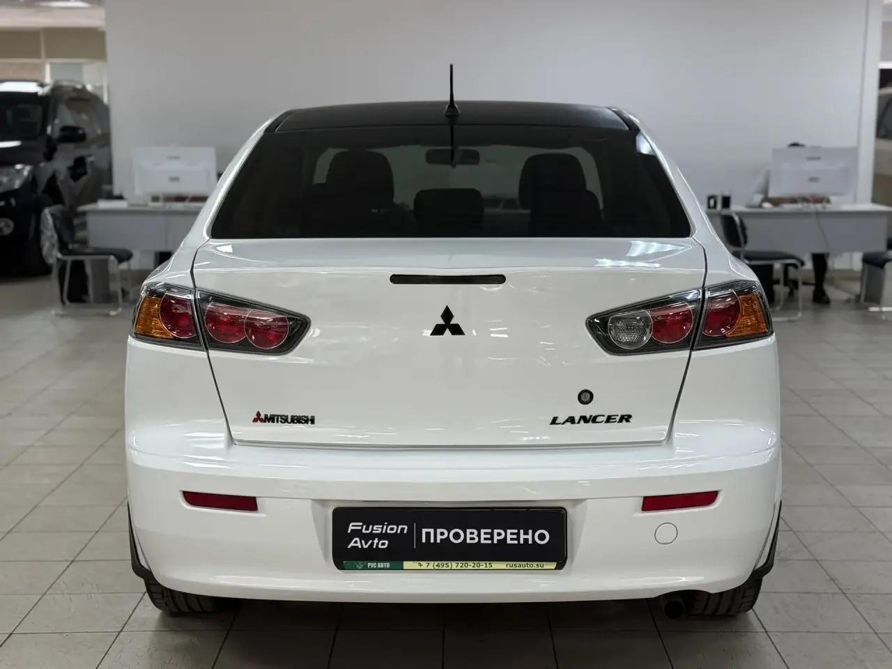 Mitsubishi Lancer