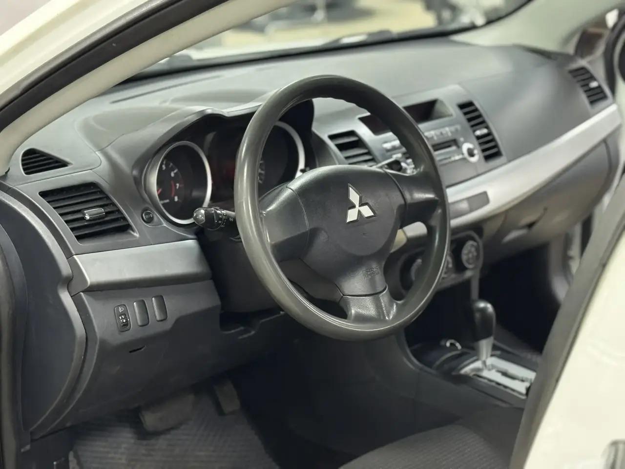 Mitsubishi Lancer